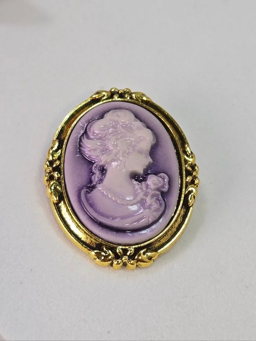 Purple Cameo Brooch Gold Victorian Renaissance Pin Cottagecore Vintage Jewelry